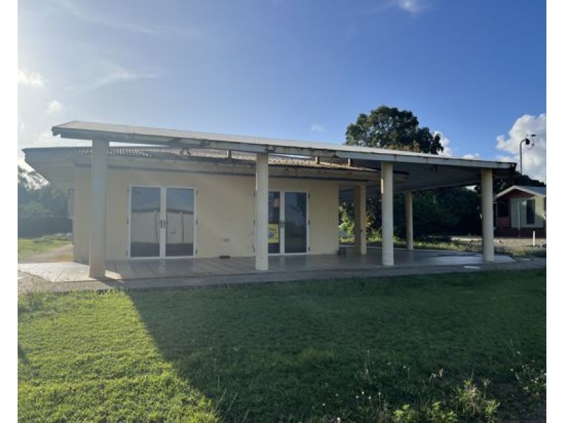 15 – 17 Taylor Street, Tully Heads QLD 4854