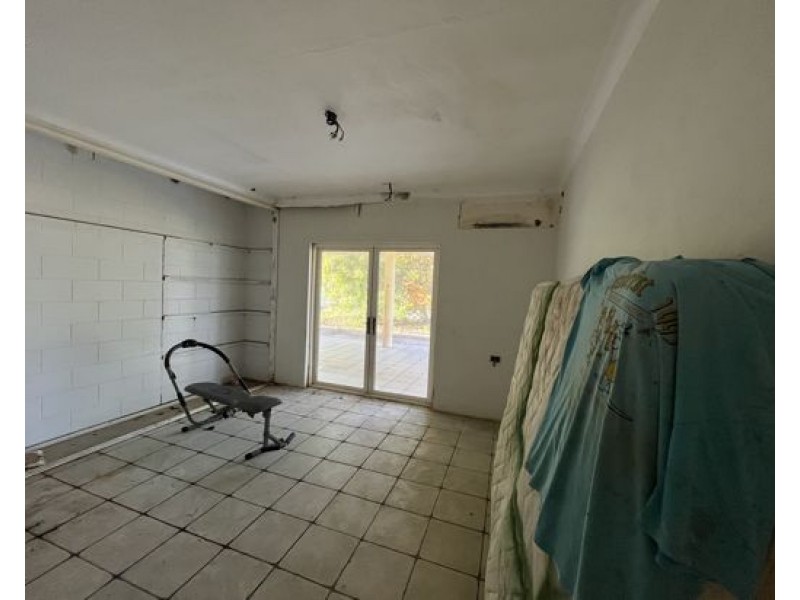 15 – 17 Taylor Street, Tully Heads QLD 4854