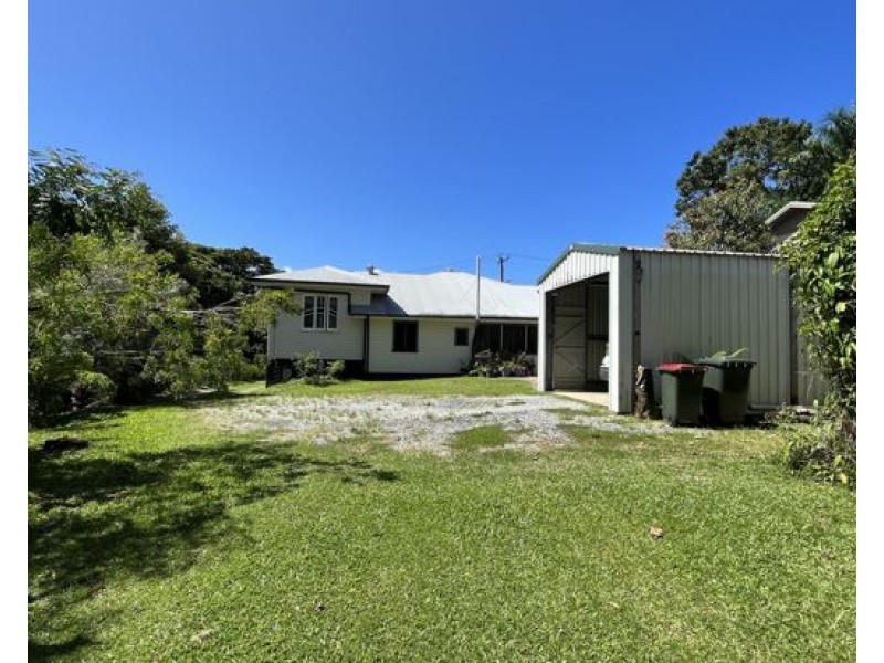 8 Fitzgerald Street, East Innisfail QLD 4860
