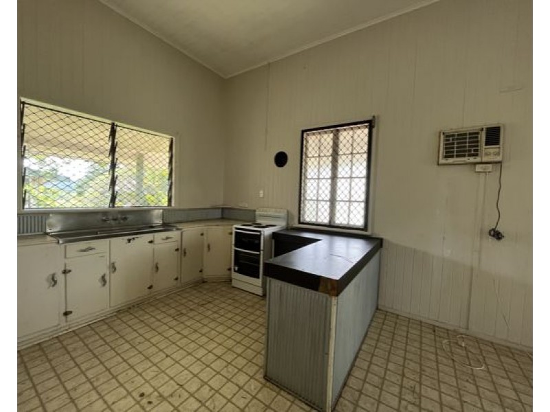 East Innisfail QLD 4860