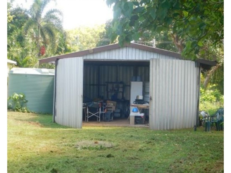 6 BARAKAOAN ROAD, Cowley Beach QLD 4871