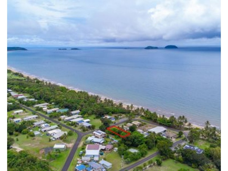 6 BARAKAOAN ROAD, Cowley Beach QLD 4871