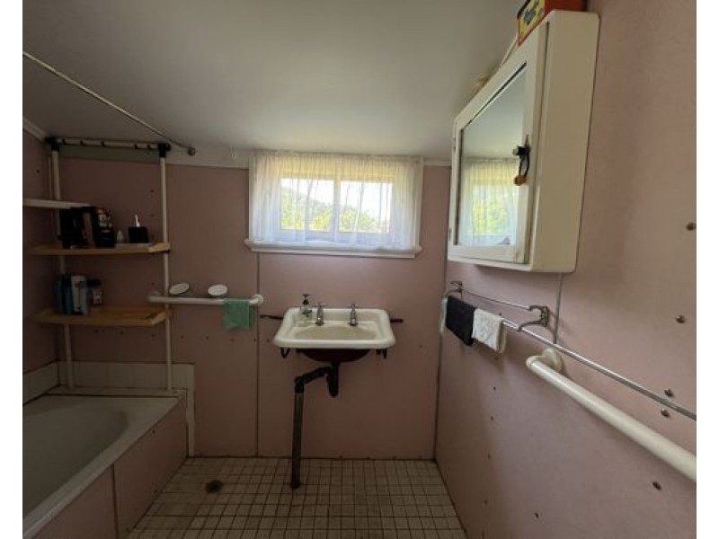 118 Munro Street, Babinda QLD 4861