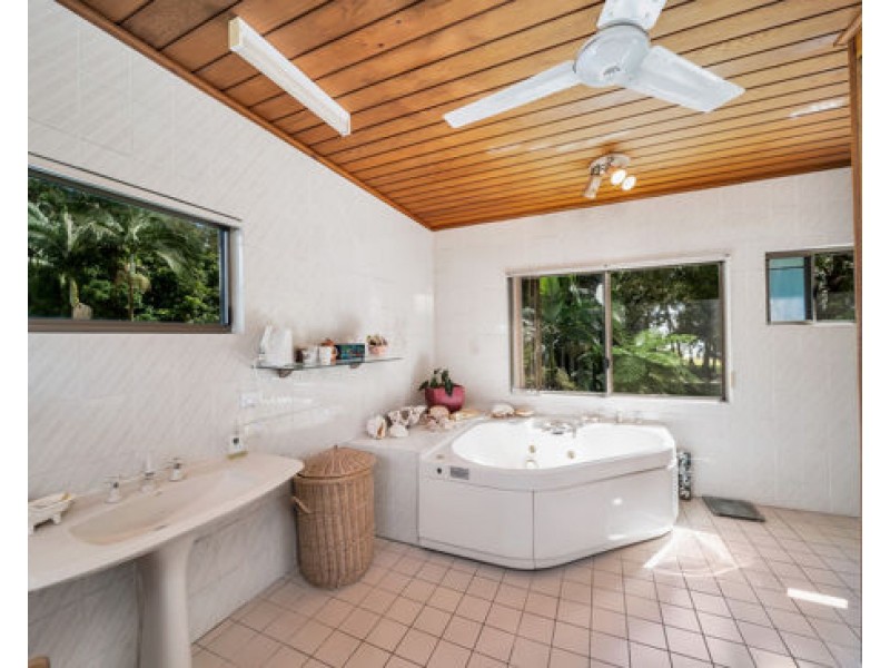 14 Evans Road, Bramston Beach QLD 4871