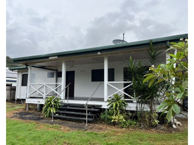 10 Sassafras Street, Bramston Beach QLD 4871