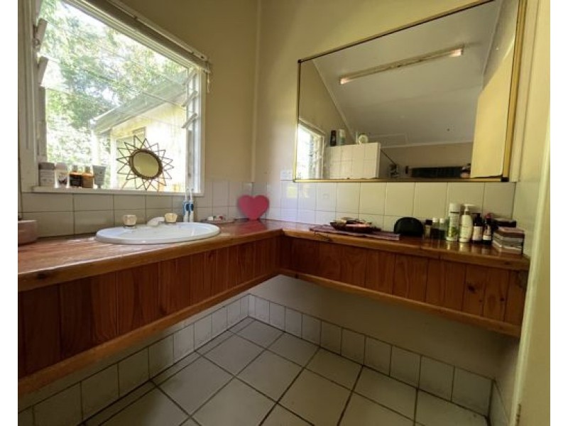 68903 Bruce Highway, Deeral QLD 4871