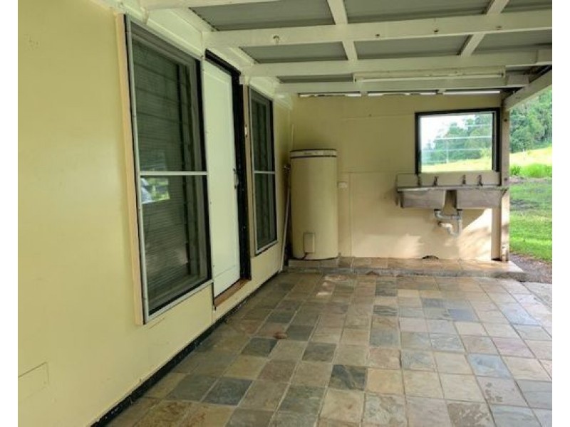 68903 Bruce Highway, Deeral QLD 4871