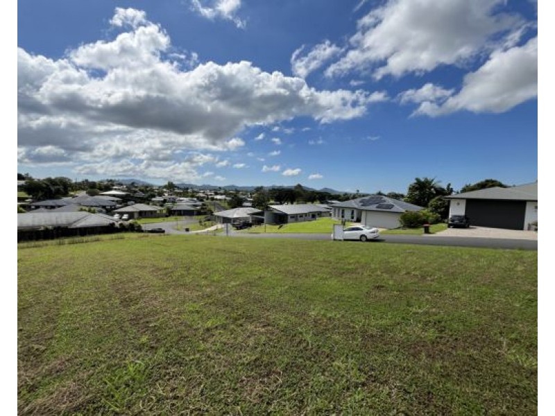 32 Belvedere Avenue, Innisfail QLD 4860