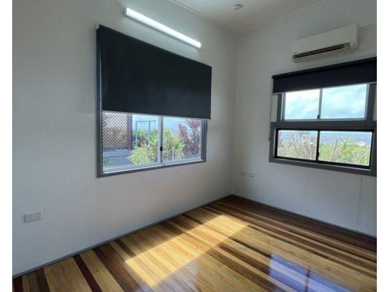 36 Elizabeth St, Flying Fish Point QLD 4860