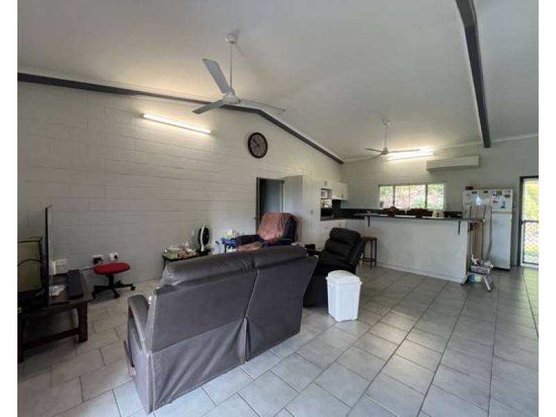 5 Dobbin Road, Warrubullen QLD 4871