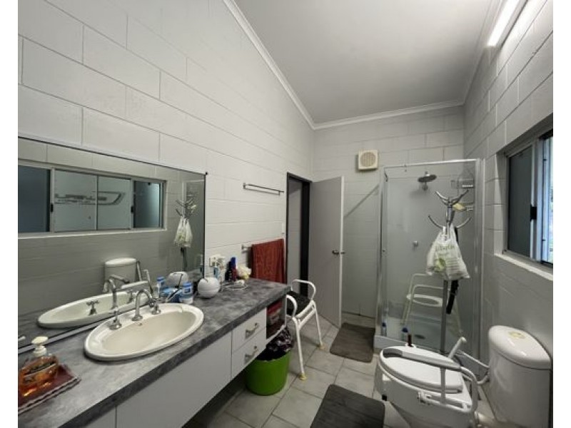 5 Dobbin Road, Warrubullen QLD 4871