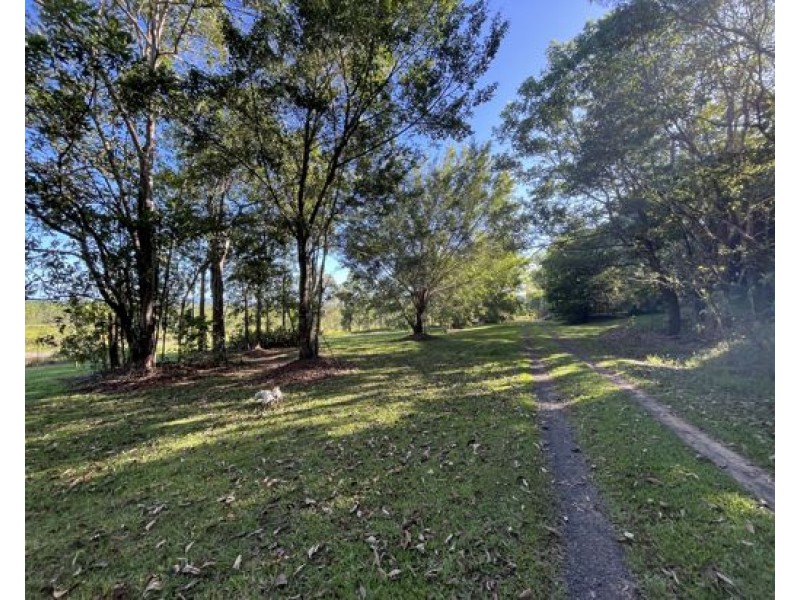 5 Dobbin Road, Warrubullen QLD 4871