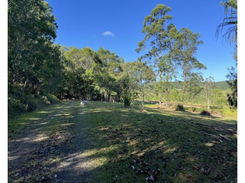 5 Dobbin Road, Warrubullen QLD 4871