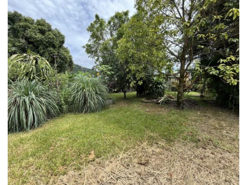 15 CLYDE ROAD, Babinda QLD 4861