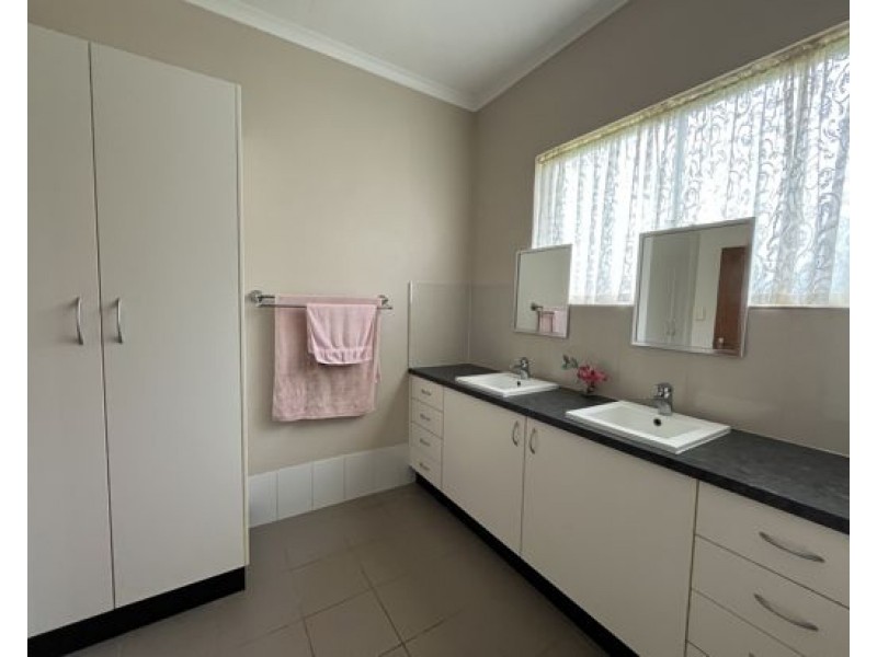 125 Utchee Creek Road, Mena Creek QLD 4871