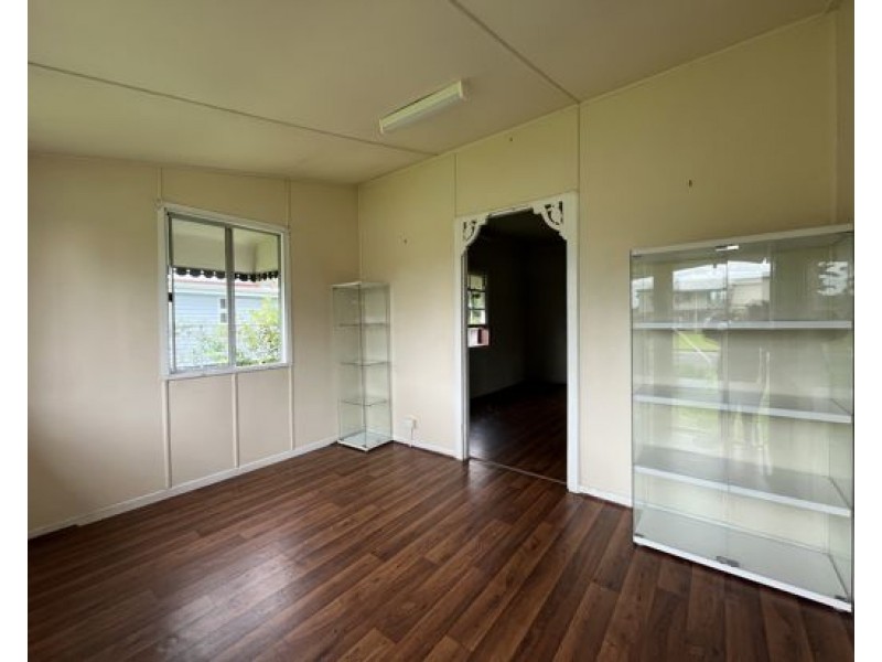 6 EASTWOOD ST, Babinda QLD 4861