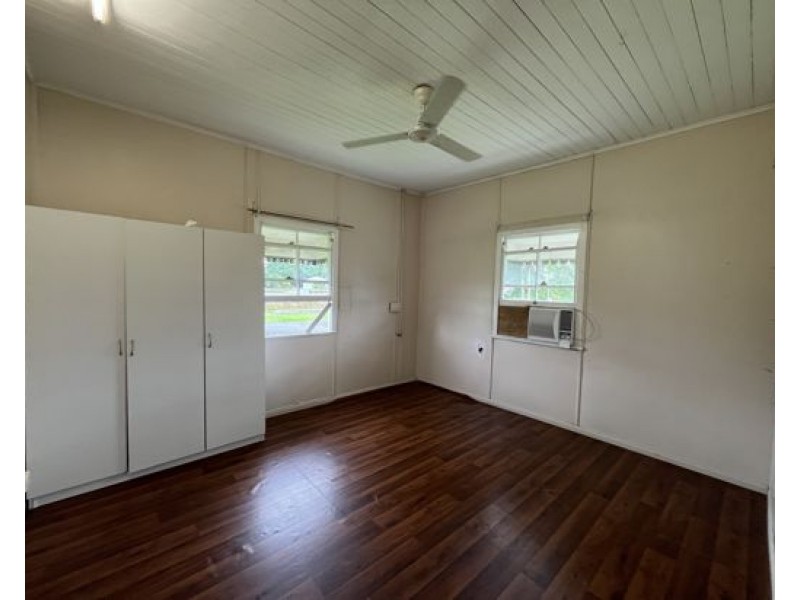 6 EASTWOOD ST, Babinda QLD 4861