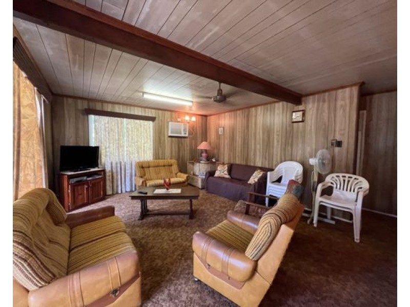 27 Evans Road, Bramston Beach QLD 4871