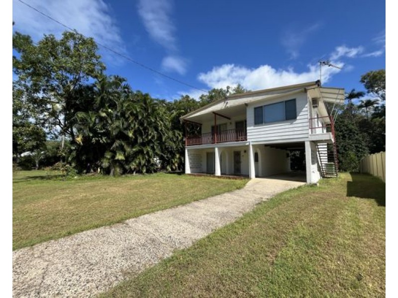 27 Evans Road, Bramston Beach QLD 4871