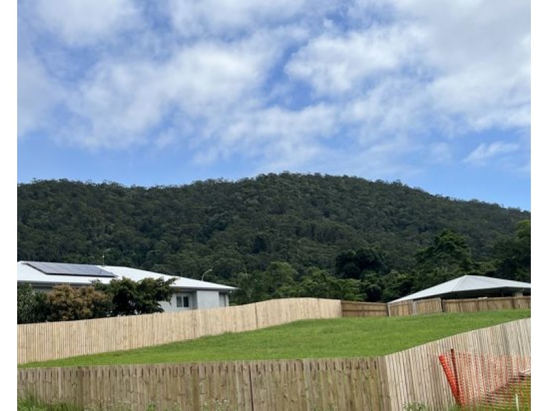 24 Pease Street, Tully QLD 4854