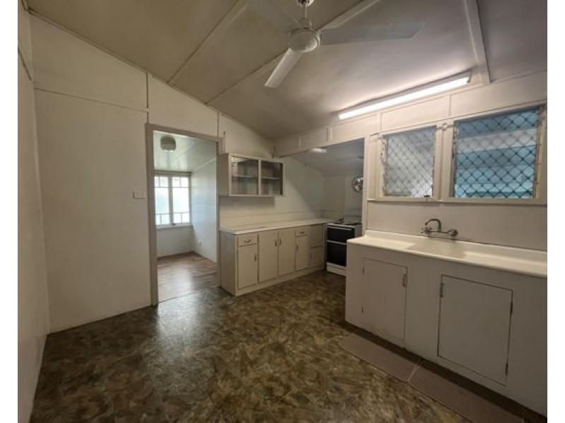 9 Palmerston Hwy, Goondi Hill QLD 4860