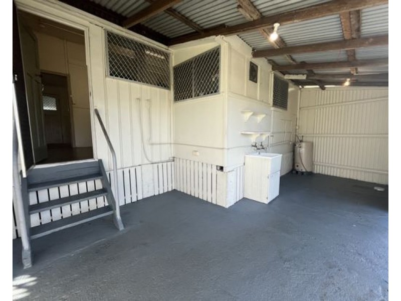 9 Palmerston Hwy, Goondi Hill QLD 4860