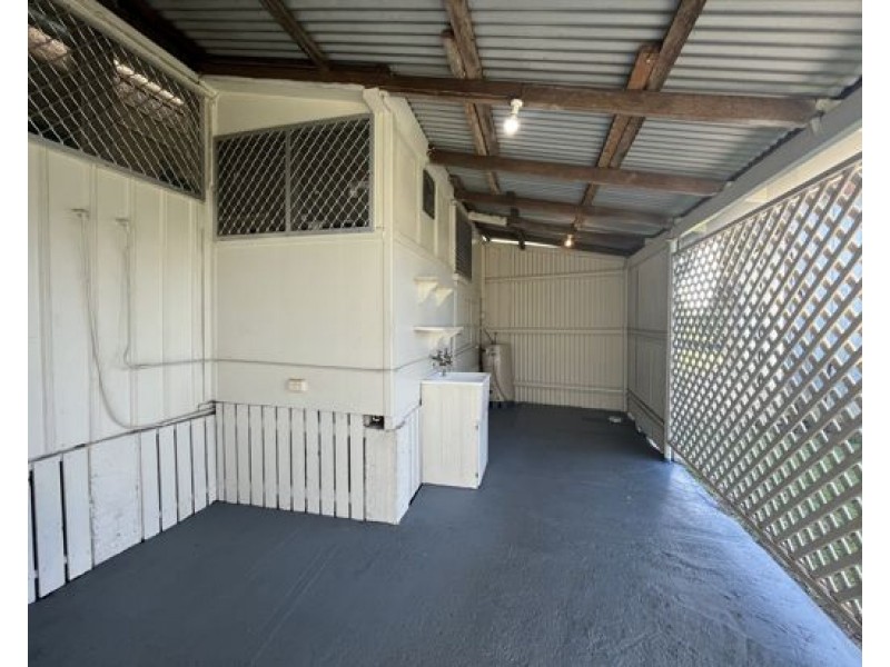 9 Palmerston Hwy, Goondi Hill QLD 4860