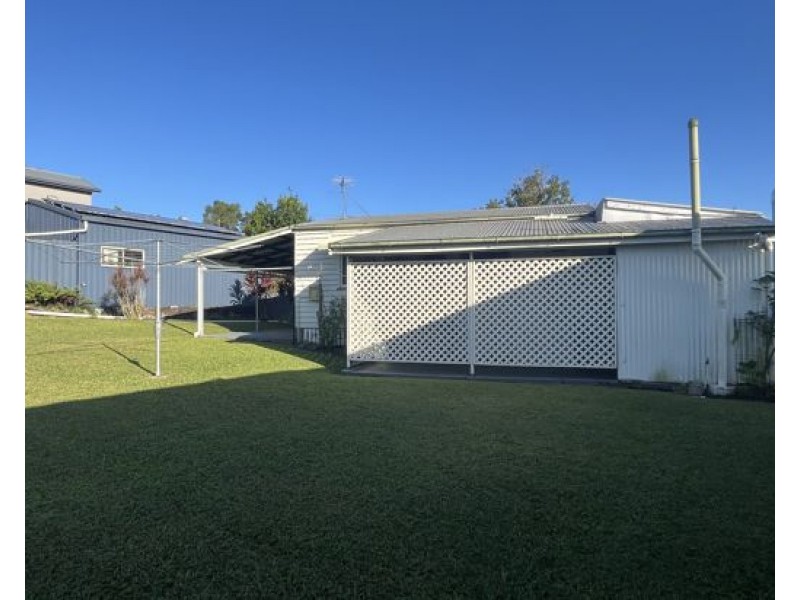 9 Palmerston Hwy, Goondi Hill QLD 4860