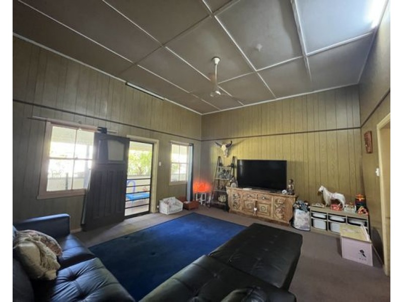 79 McAvoy Street, Daradgee QLD 4860