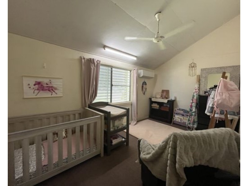 79 McAvoy Street, Daradgee QLD 4860