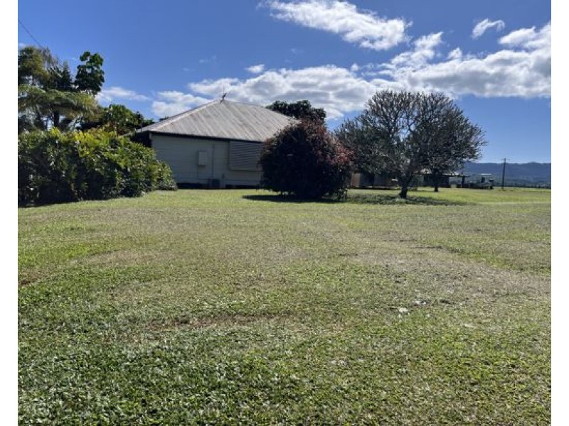 79 McAvoy Street, Daradgee QLD 4860