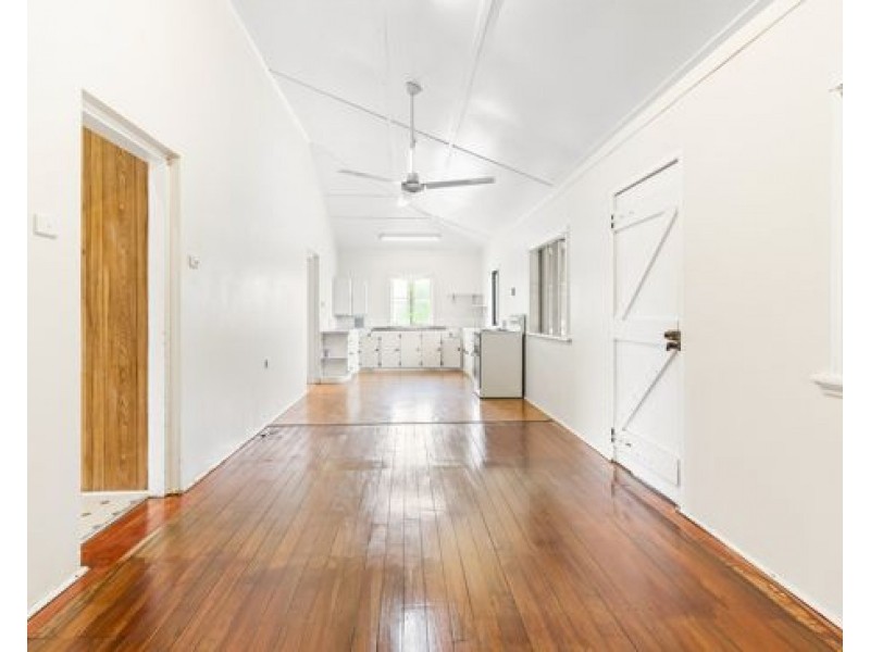 15 Weaver St, Babinda QLD 4861