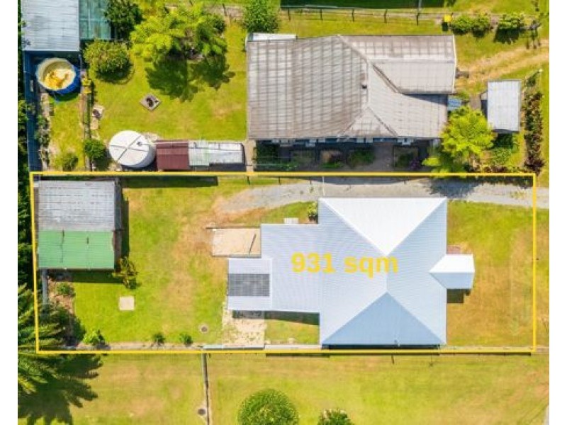 15 Weaver St, Babinda QLD 4861