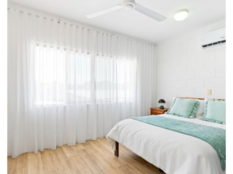 Unit 4 – 2 Bay Road, Coconuts QLD 4860