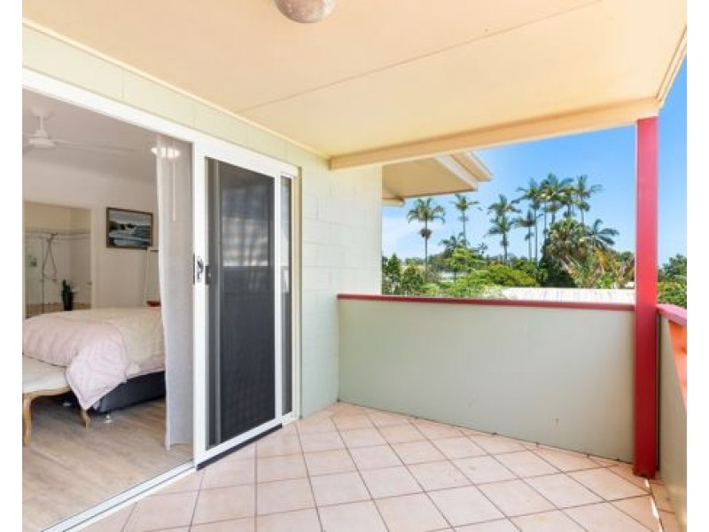 Unit 4 – 2 Bay Road, Coconuts QLD 4860