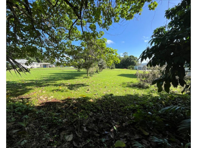 2 Allison Street, Daradgee QLD 4860