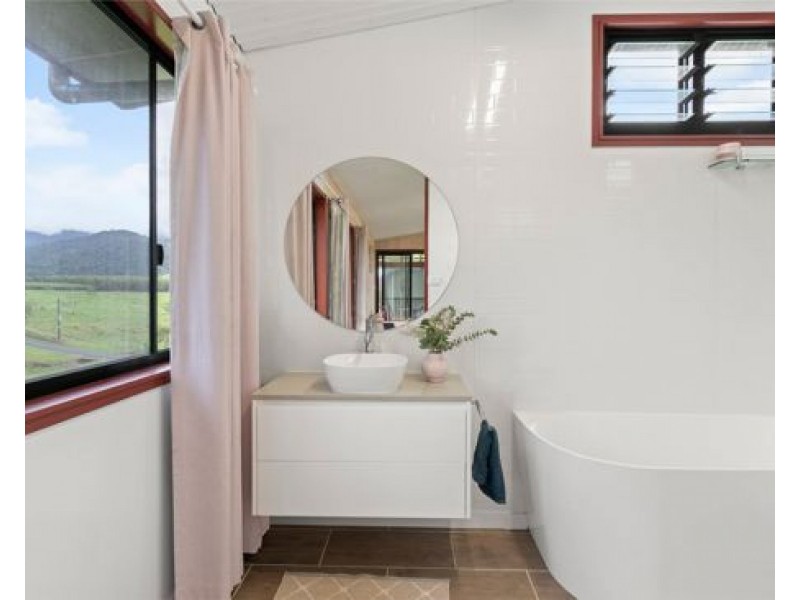 4 Menzies Road, Bartle Frere QLD 4861