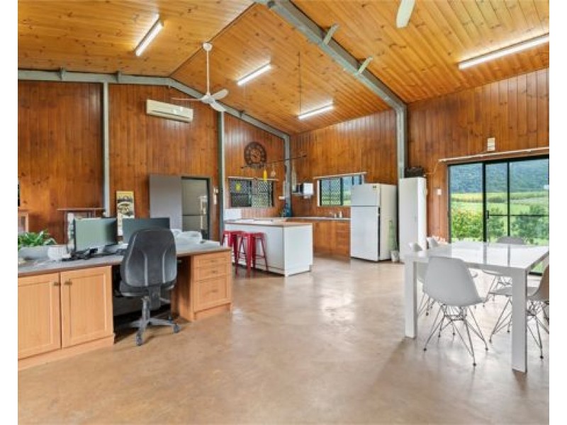 4 Menzies Road, Bartle Frere QLD 4861