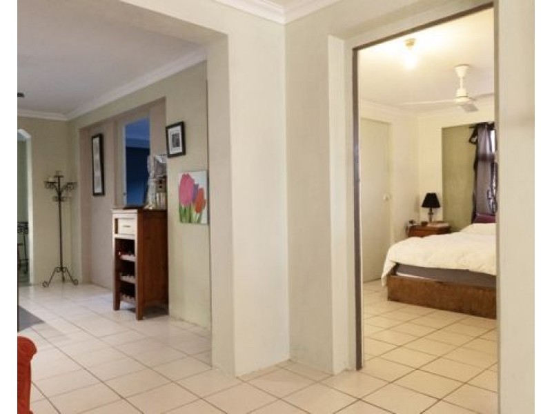 7 Palmerston Drive, Goondi Hill QLD 4860