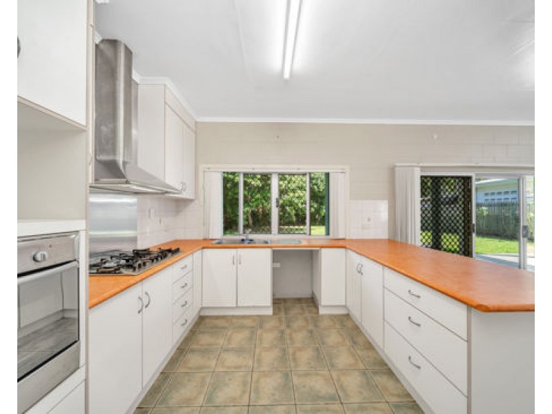 11 Evans Rd, Bramston Beach QLD 4871
