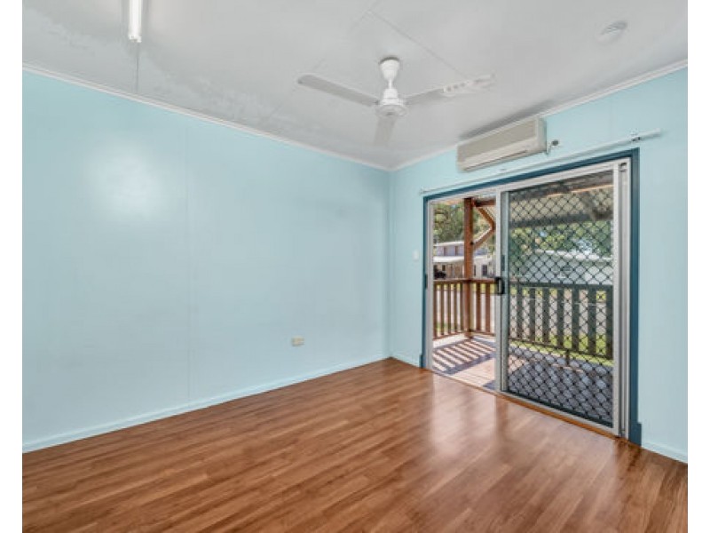11 Evans Rd, Bramston Beach QLD 4871