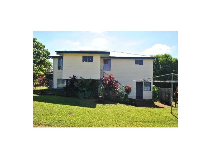 17 Middle Avenue, South Johnstone QLD 4859