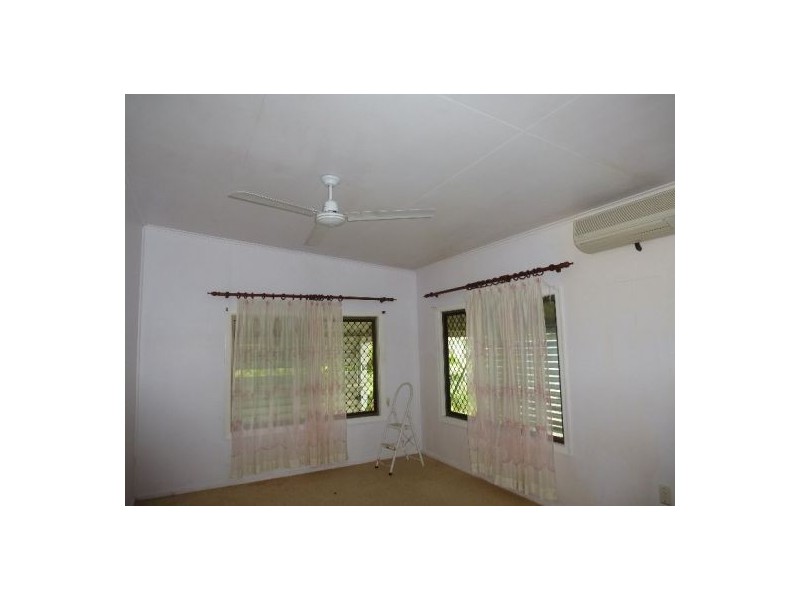 42 Evans Road, Bramston Beach QLD 4871