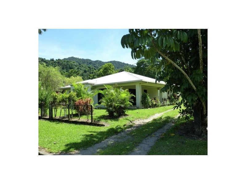 18 Church Street, Babinda QLD 4861