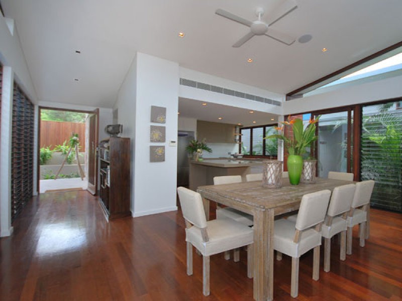 2/137 Beach Road, Broken Head NSW 2481
