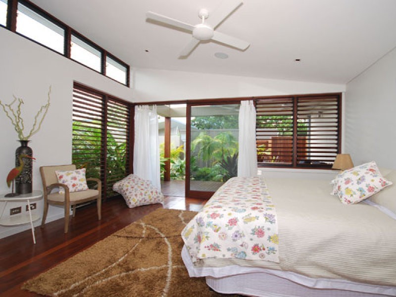 2/137 Beach Road, Broken Head NSW 2481