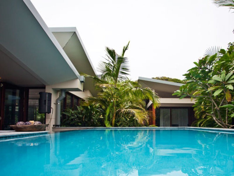 2/137 Beach Road, Broken Head NSW 2481