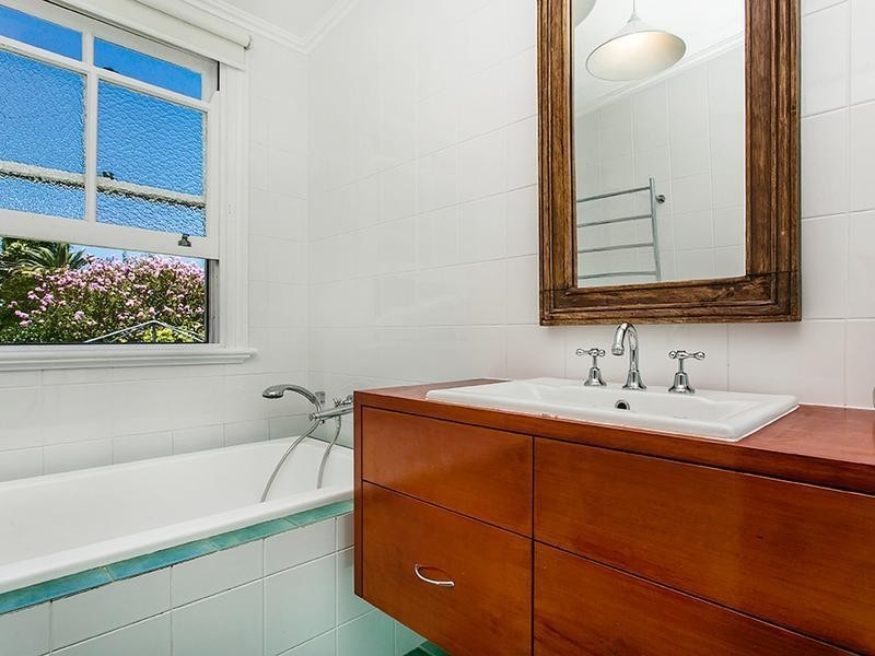 16 Burns Street, Byron Bay NSW 2481