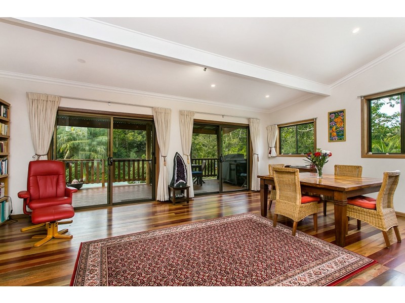 13 Rajah Road, Ocean Shores NSW 2483