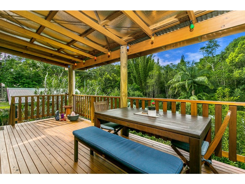 13 Rajah Road, Ocean Shores NSW 2483